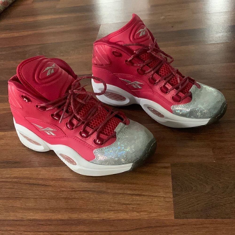 Reebok Question Mid Pink/Cherru-White-Silver size 7.5